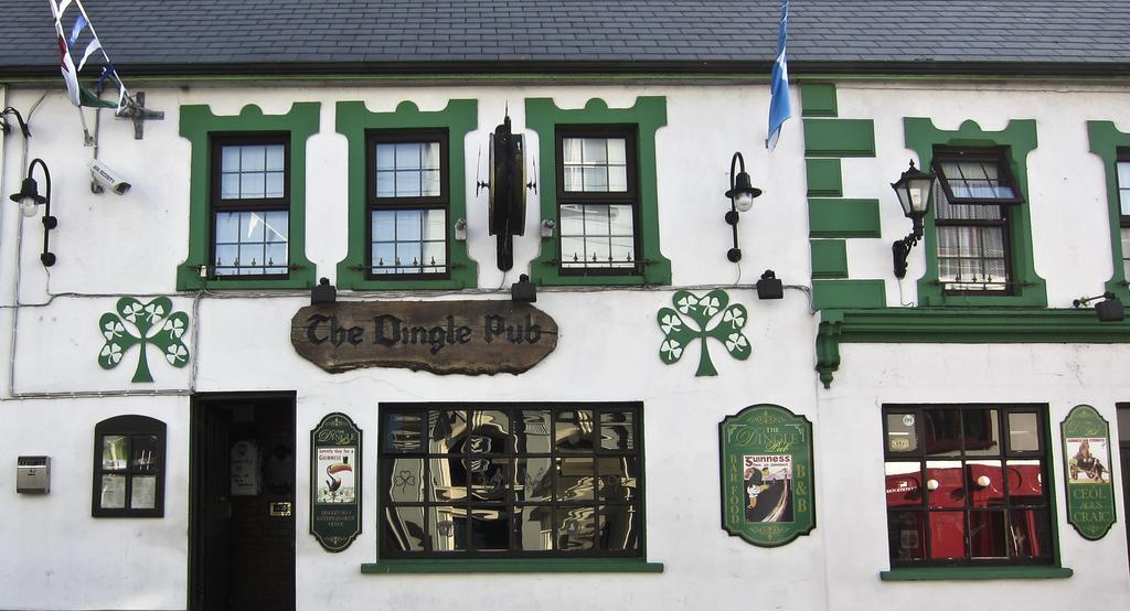 The Dingle Pub Rooms Bagian luar foto