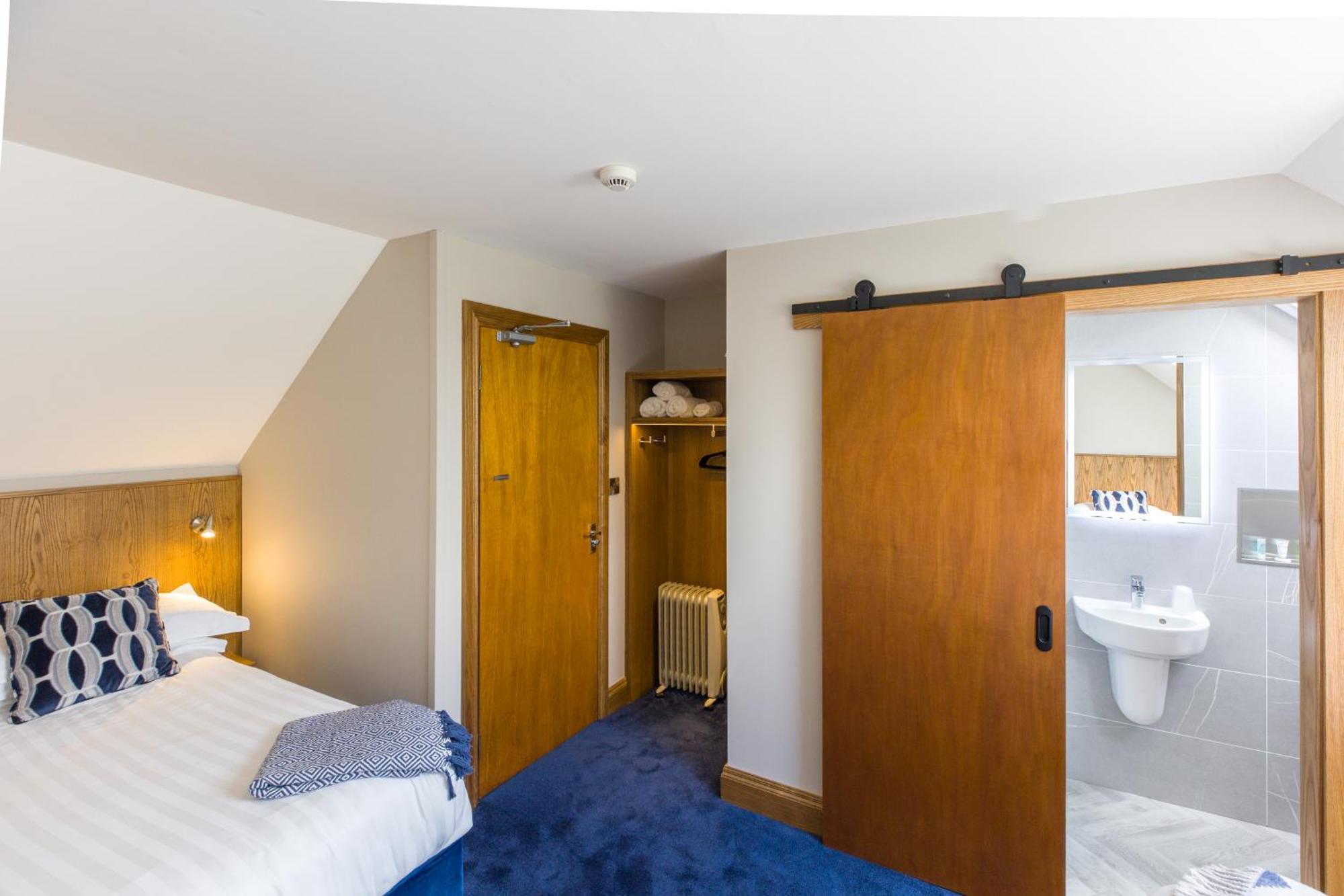 The Dingle Pub Rooms Bagian luar foto