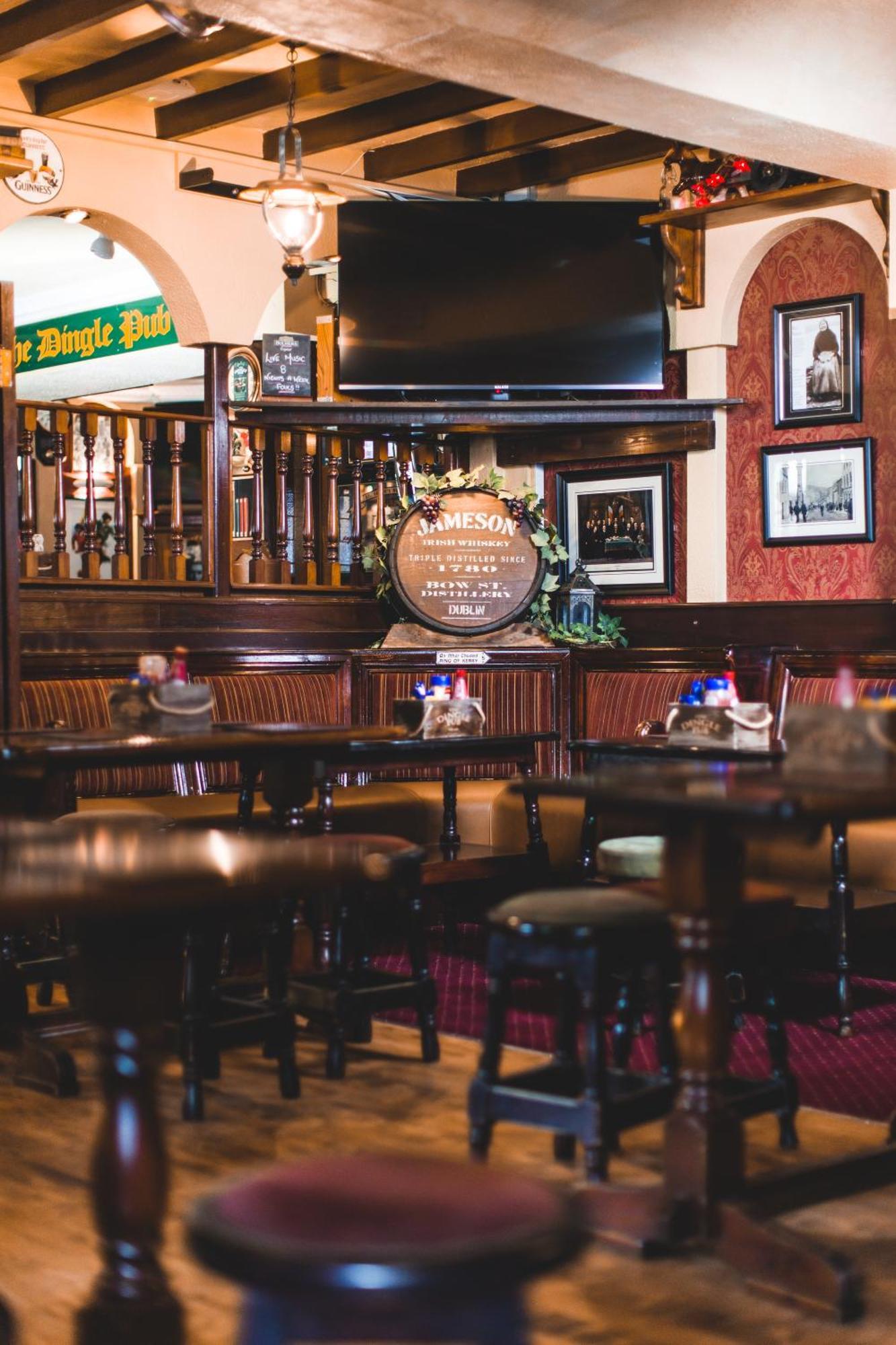 The Dingle Pub Rooms Bagian luar foto